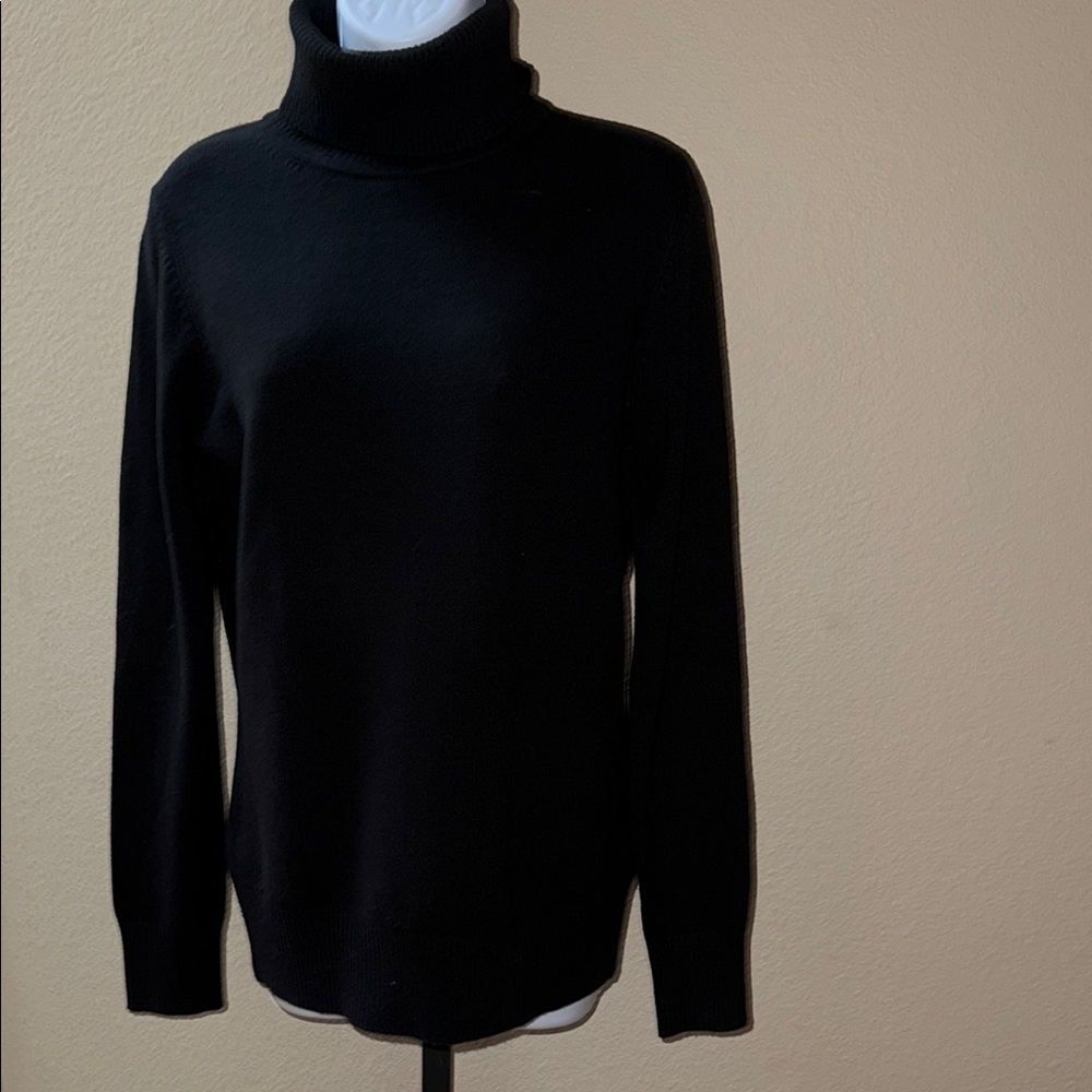 French Connection Women’s Black Turtle Neck Sweater Size M